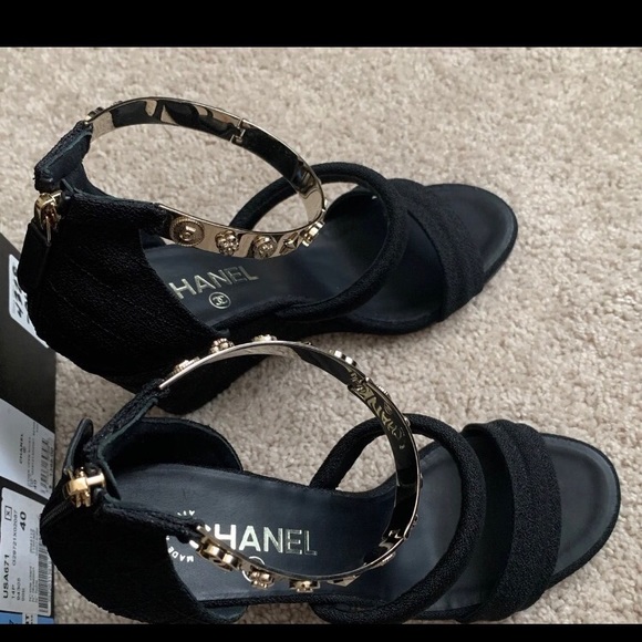 Chanel Wedges with Metal Ankle Strap (size:40) - Picture 7 of 12